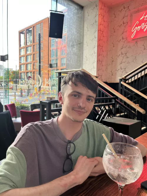 First time posting a picture of myself on reddit 😬