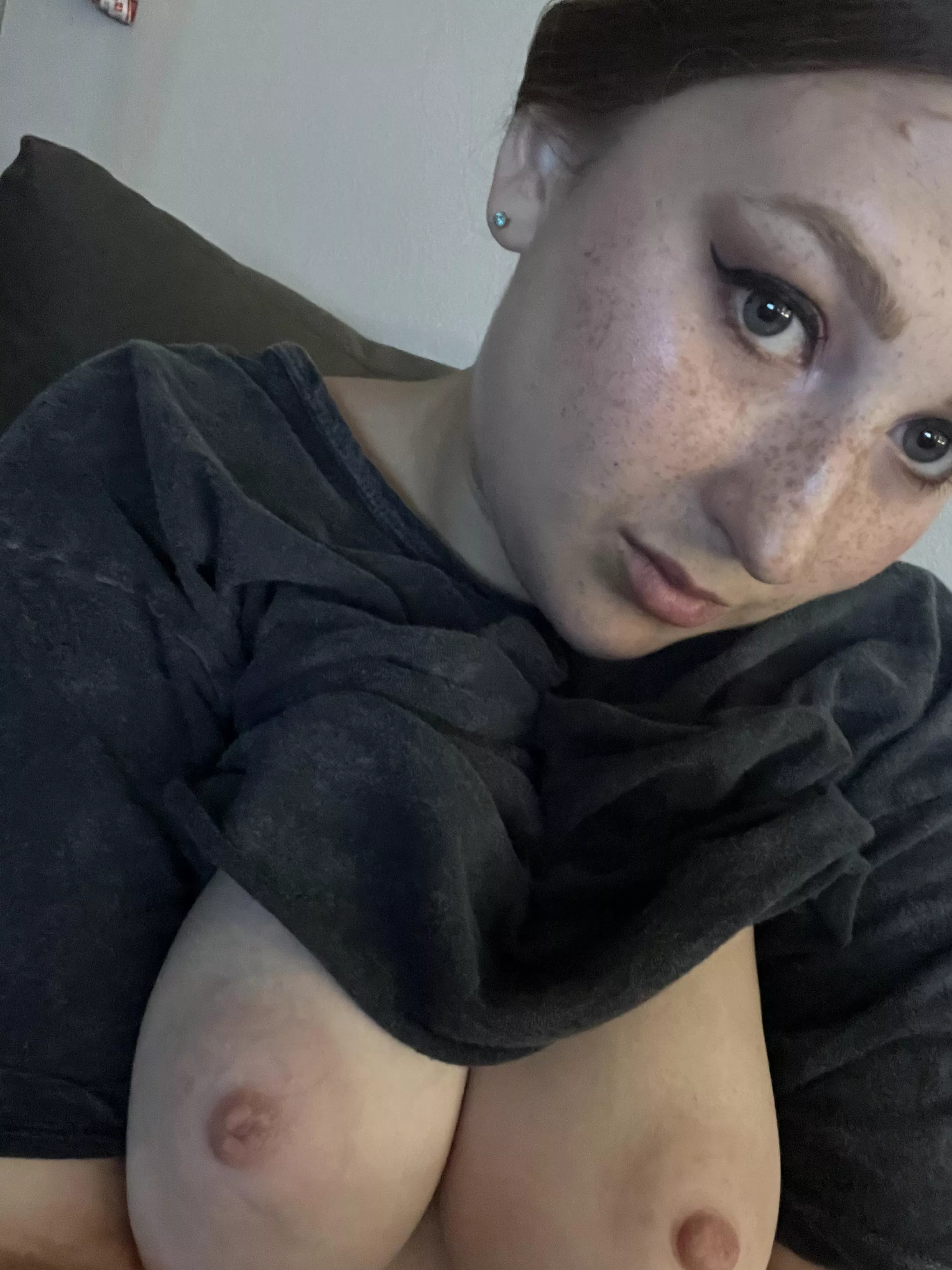 Spray me with cum😍