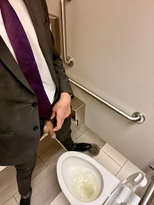 Pee shy here. Would you let me drink your piss?