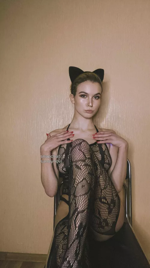 Hey there 😘😘 message me if you’re feeling h**ny [F]19