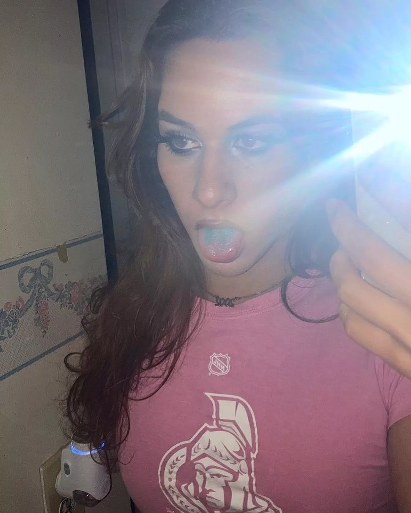 my slushie turned my tongue blue 👅