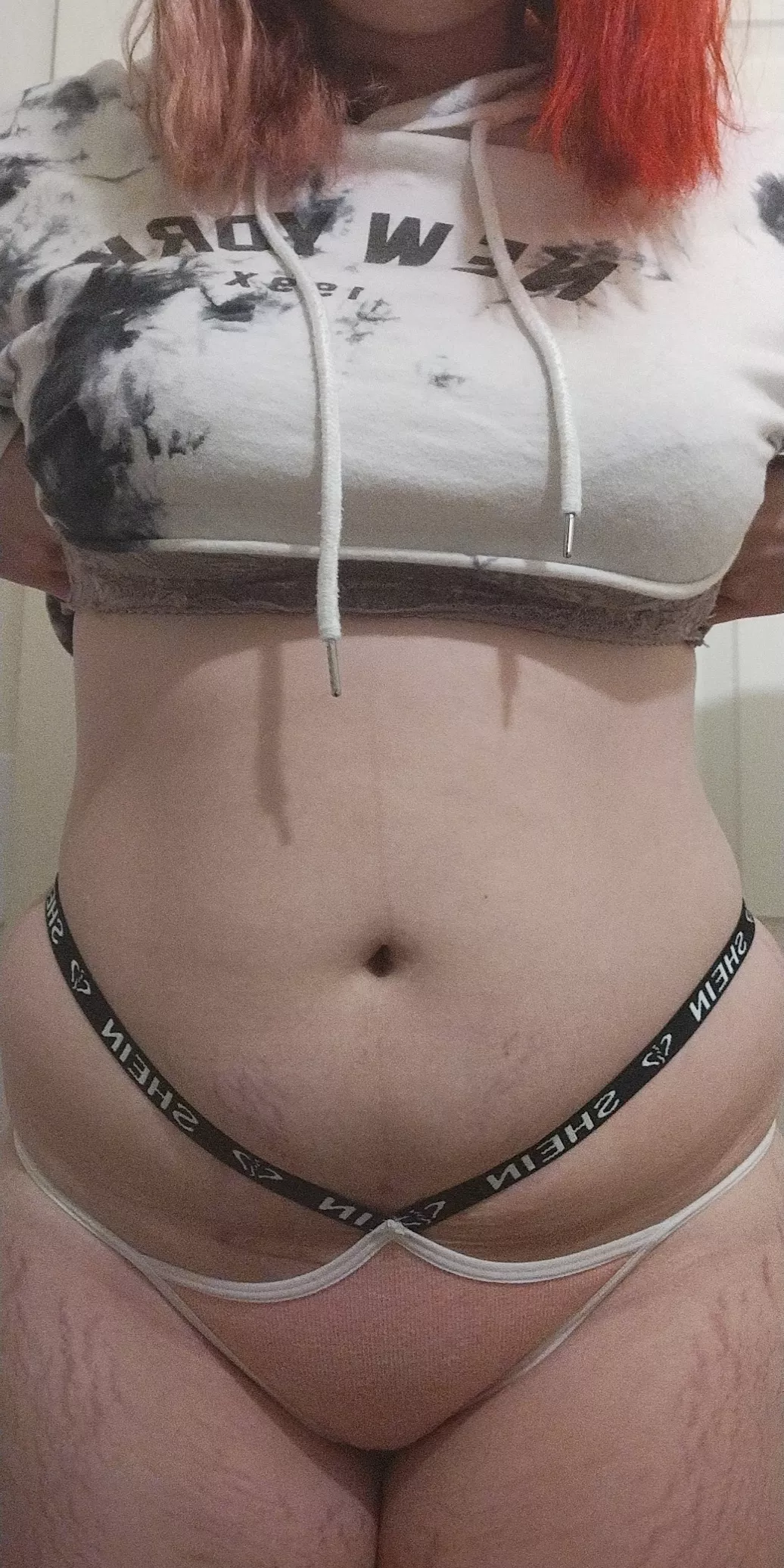 hourglass body *
