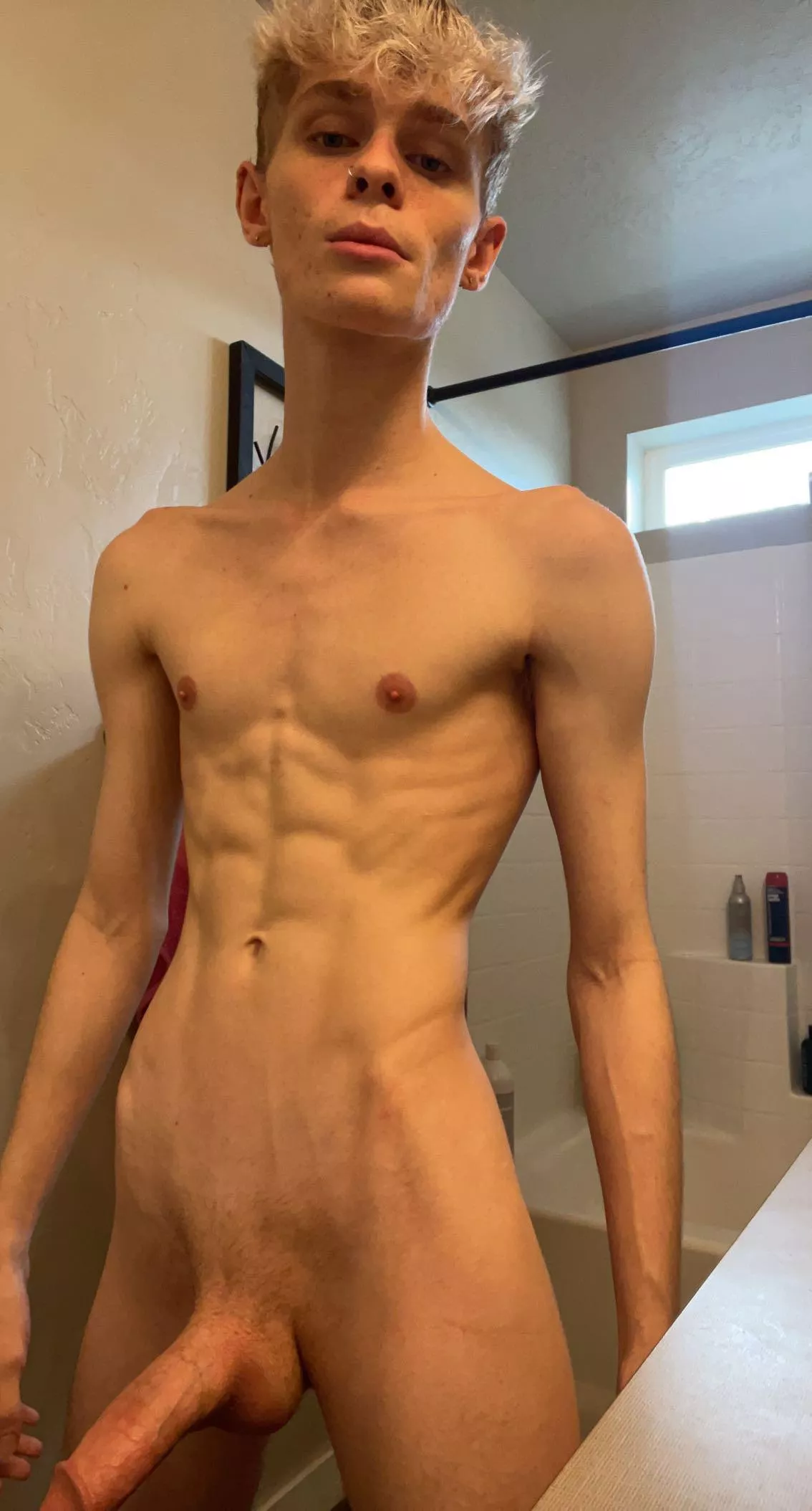 Would you suck my cock? 🍆