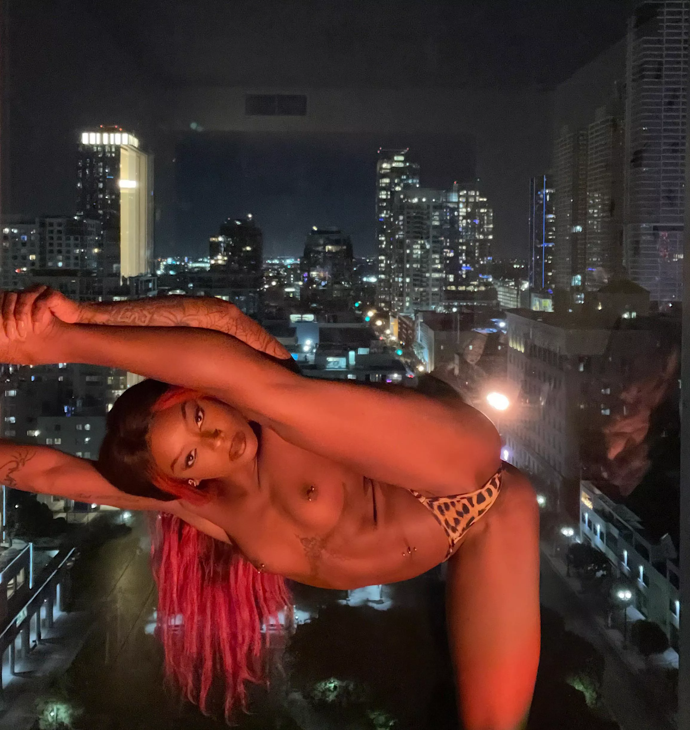 Bendy babe 💋