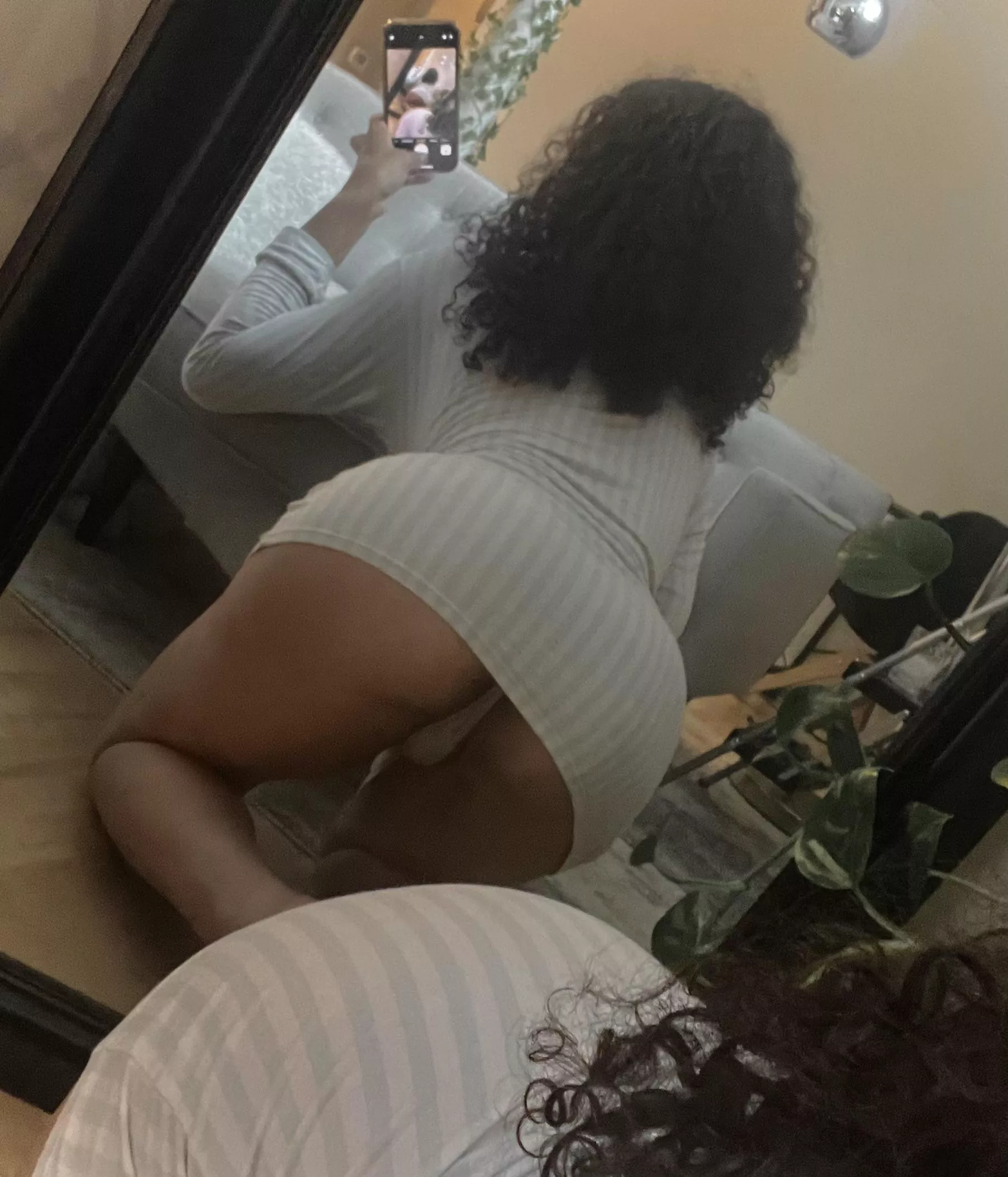 Curly girl 😈💦