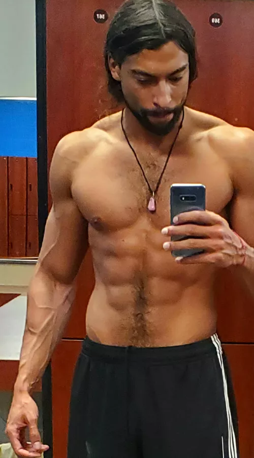 trying to get your attention 😝