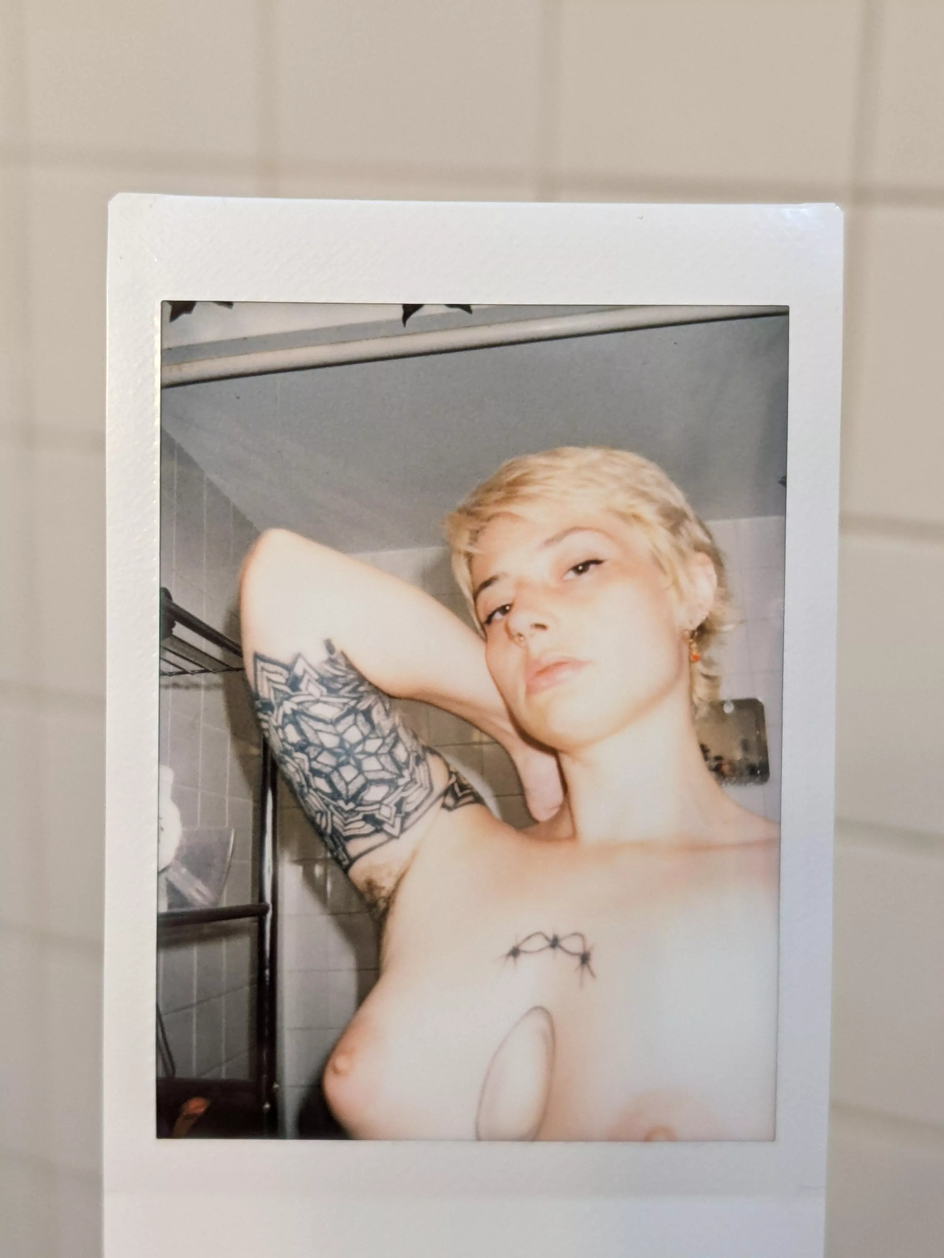 polaroid pit 🖤