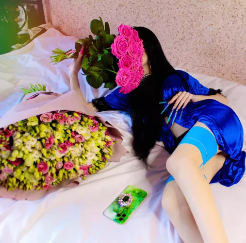 blue nails and clothes❤️