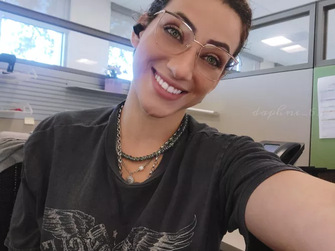 a scientist mom at work...it might not be a sensual picture but I am happy 😊