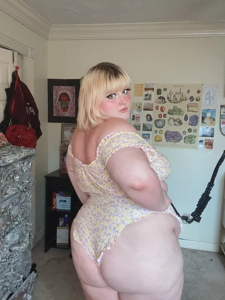 spank me 💗