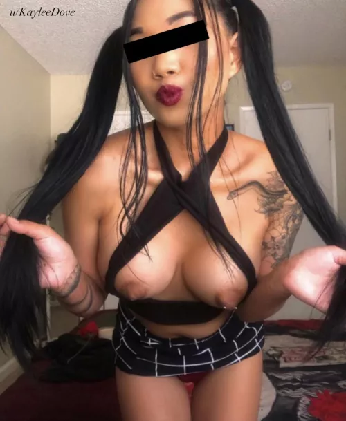 I’m wearing my blowjob handles for you daddy, does that make me your perfect cum slut 🥺