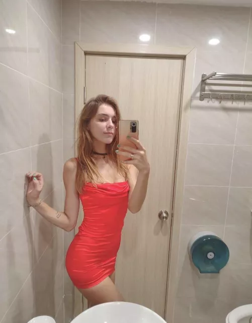 No, i’m not wearing any panties