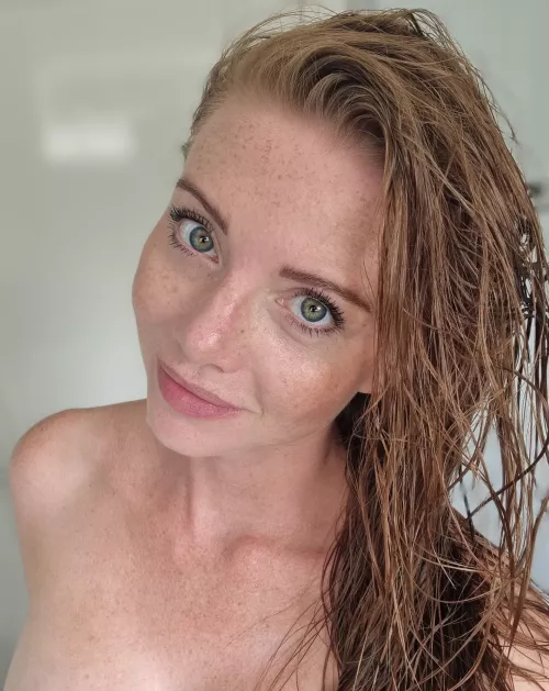 Freckly and and freshly showered 🥰