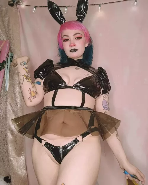 how may I be of service? 😏😋