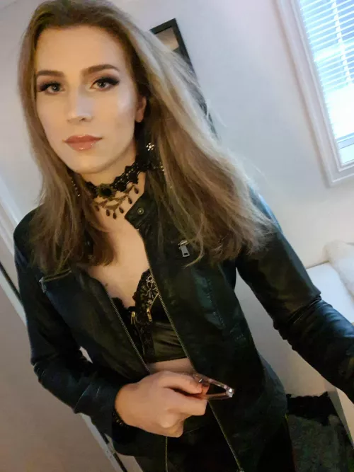 I love this look. I should just go all out with the metal look. thoughts?