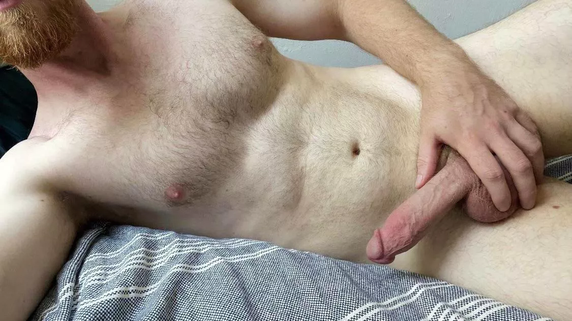 Masturbating is more fun with an audience… Who wants to be skype/discord friends?