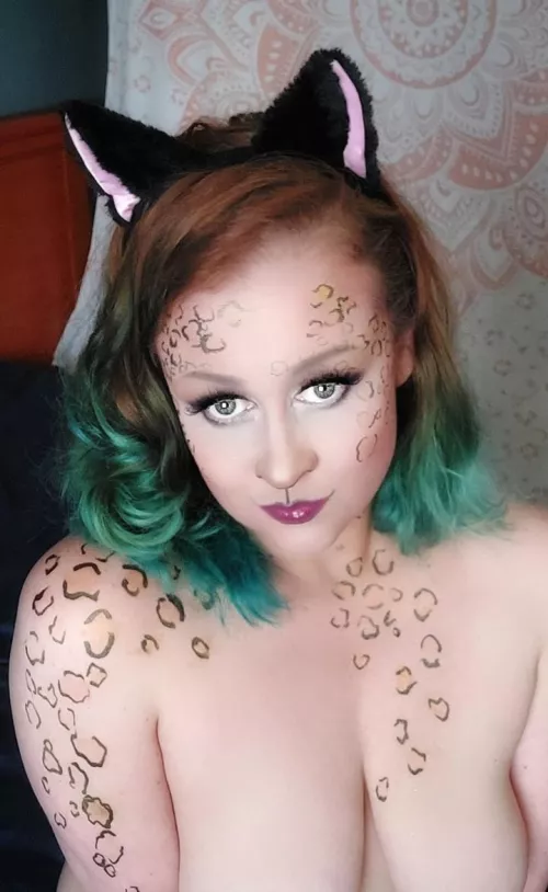 can't change my spots...can change my hair...alot😽😁💋