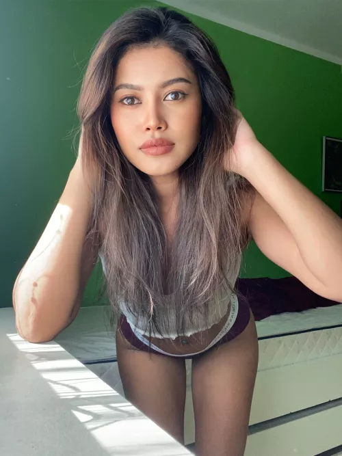 Not sure if anyone is a fan of skinny Cambodian women like me, but if so let me know pleaseee <3