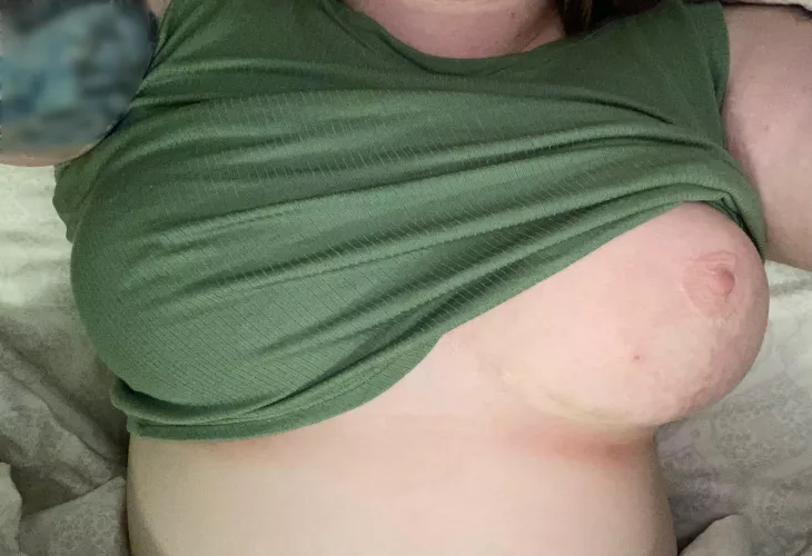 New pajama shirt peekaboo ๐