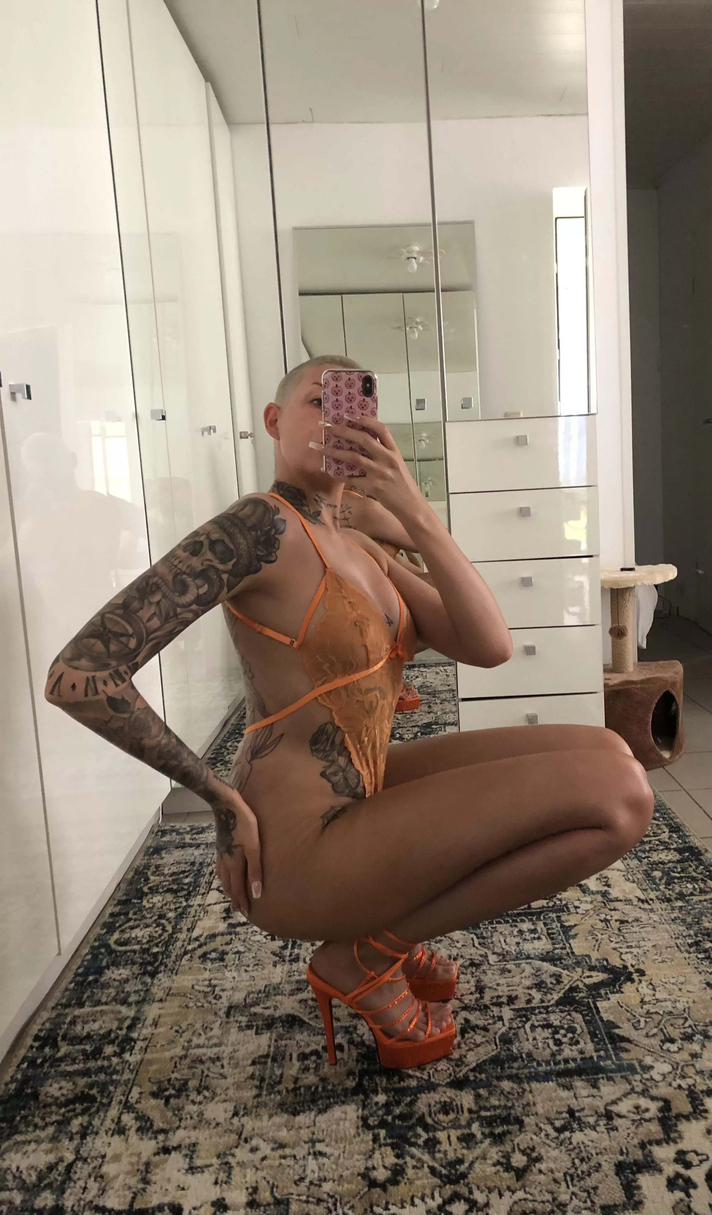 Orange mistress x