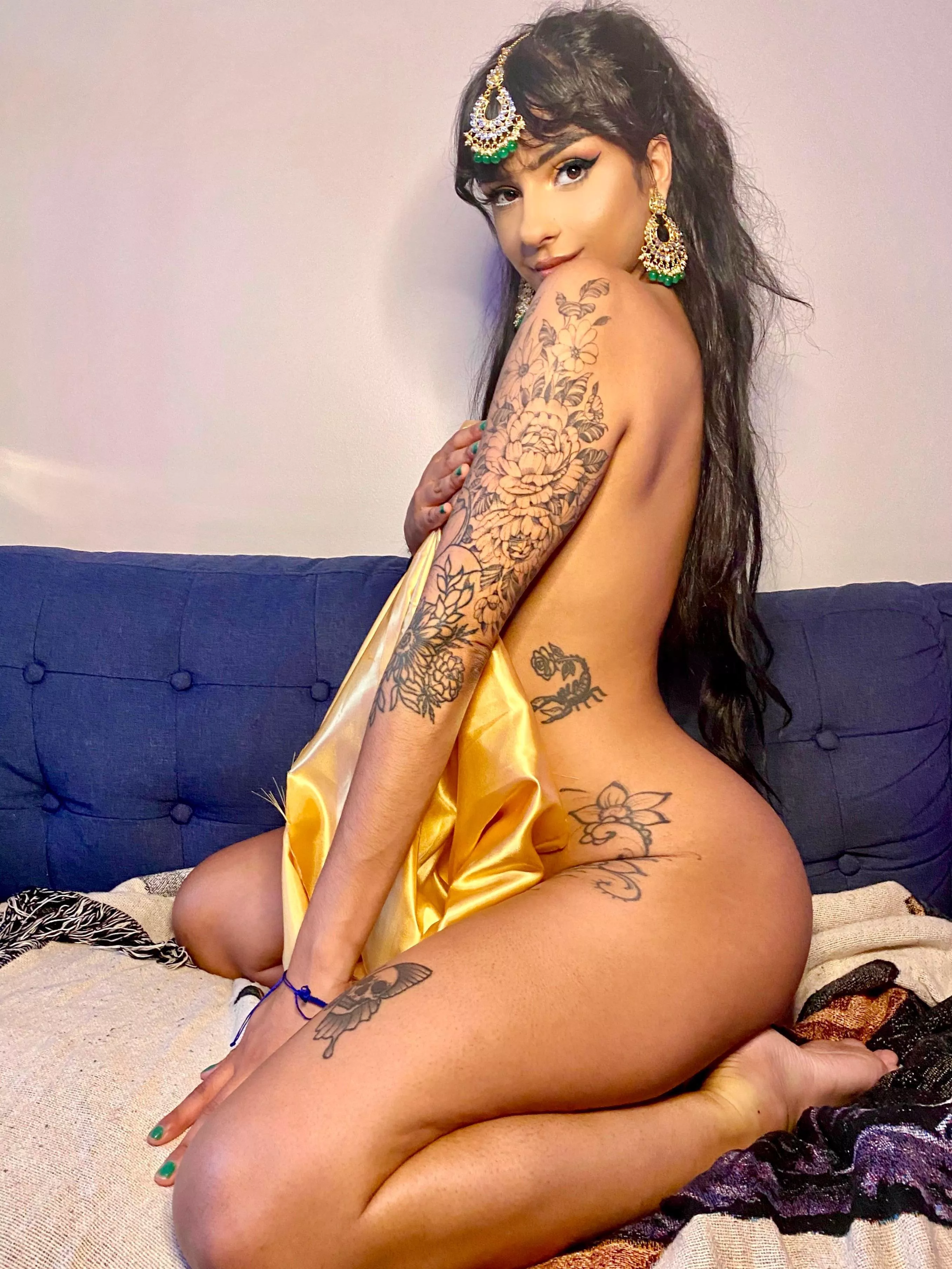 Your Indian fuckdoll 😼🇮🇳✨