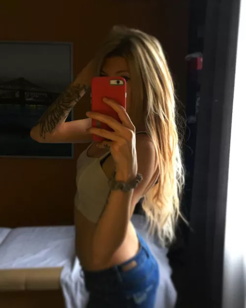 @blondieloveee my instagram & onlyfans ;) come see me today