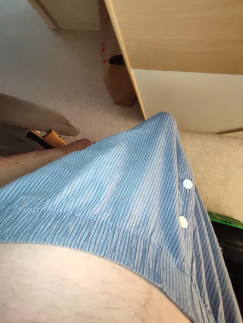 girls, dm me with a guess for the size 🍆