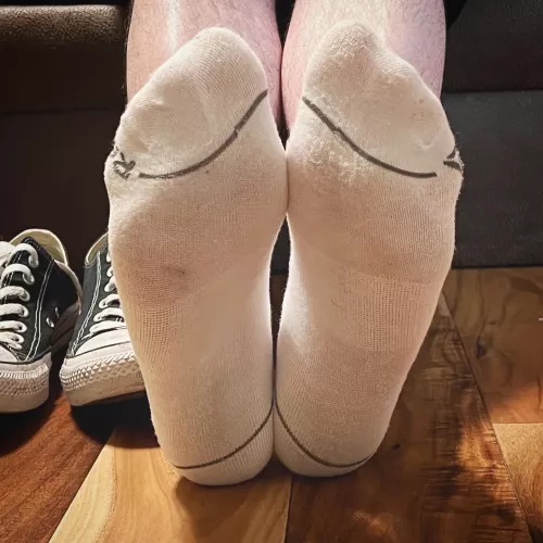 How you liking m size 12s in white socks?