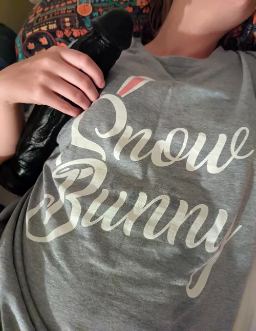 I wear t-shirts like this to bed. Night night 💕😘