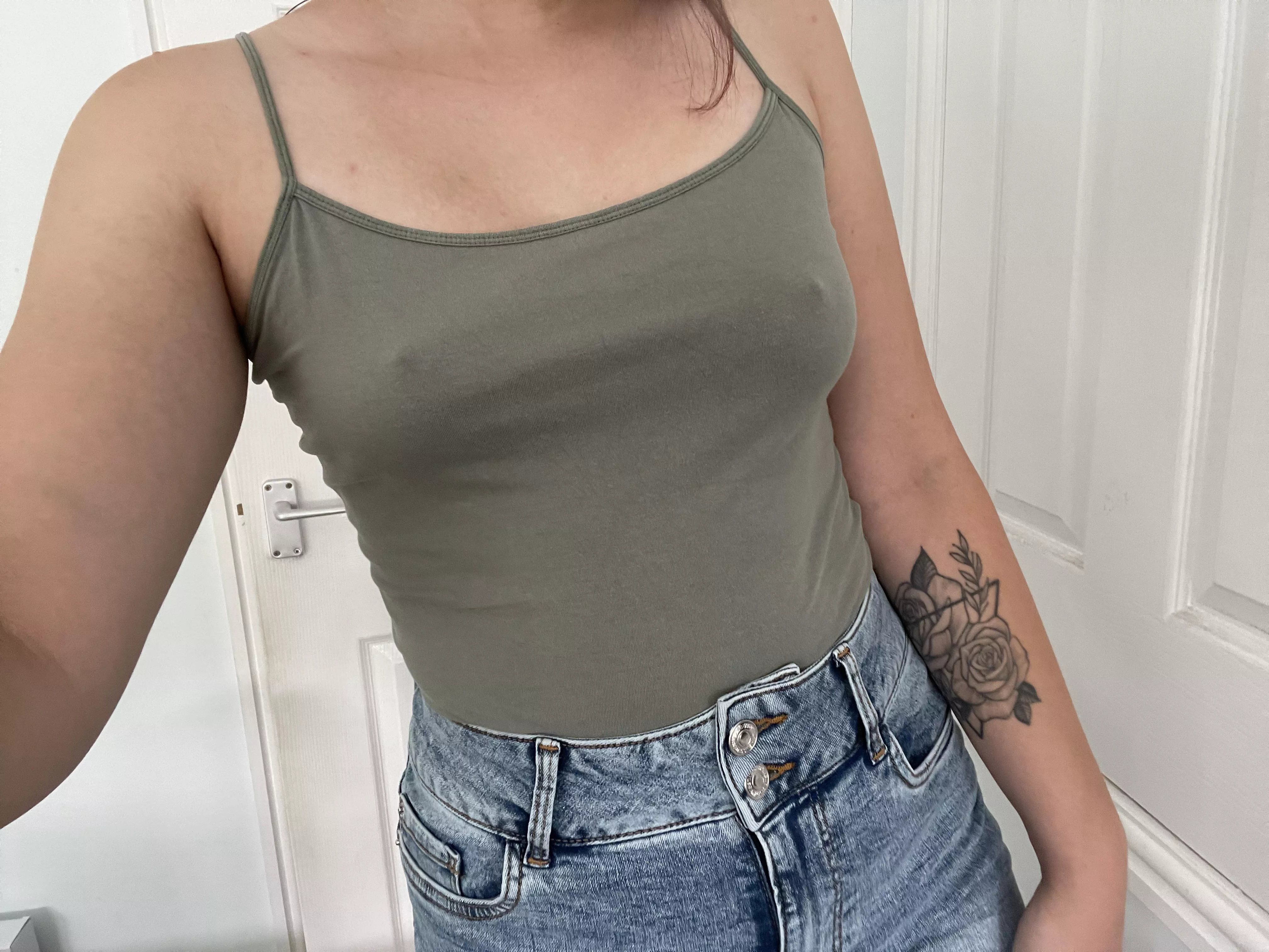 Never been that confident going braless but fuck it, it's comfy😅