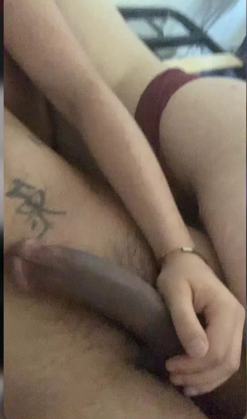 🫱🏻‍🫲🏾