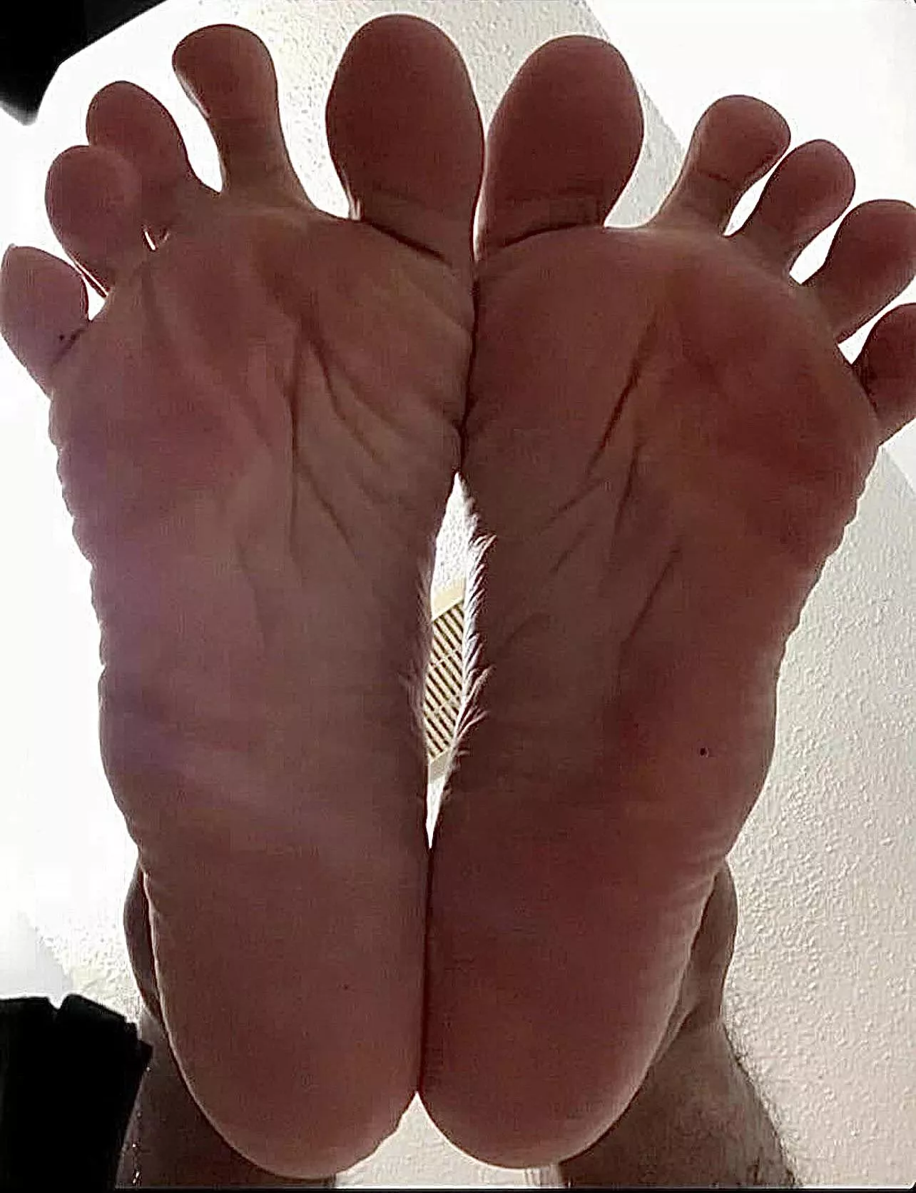 25m Connecticut - I’m a straight guy that loves getting my feet sucked but I also enjoy helping out people with a Foot Fetish by offering my feet to people that wants to taste them as long as you want ;) hmu and I swear I got you (Don’t be shy I swea 25m Connecticut - I’m a straight guy that loves getting my feet sucked but I also enjoy helping out people with a Foot Fetish by offering my feet to people that wants to taste them as long as you want ;) hmu and I swear I got you (Don’t be shy I swea
