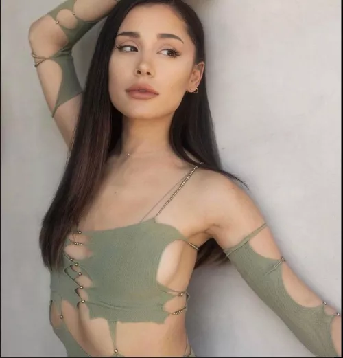 I need a sub boy to get me off to Ariana