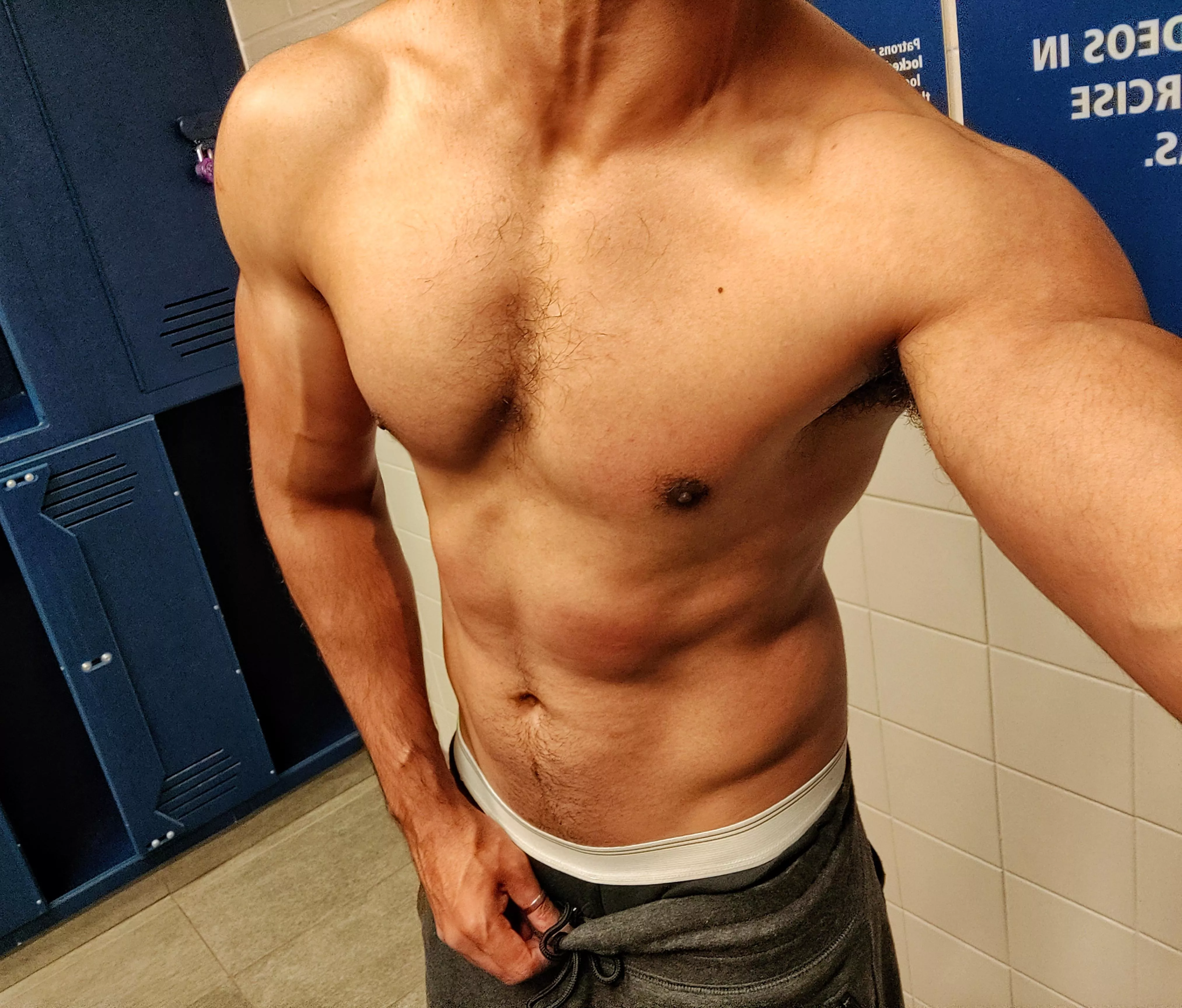 [M]