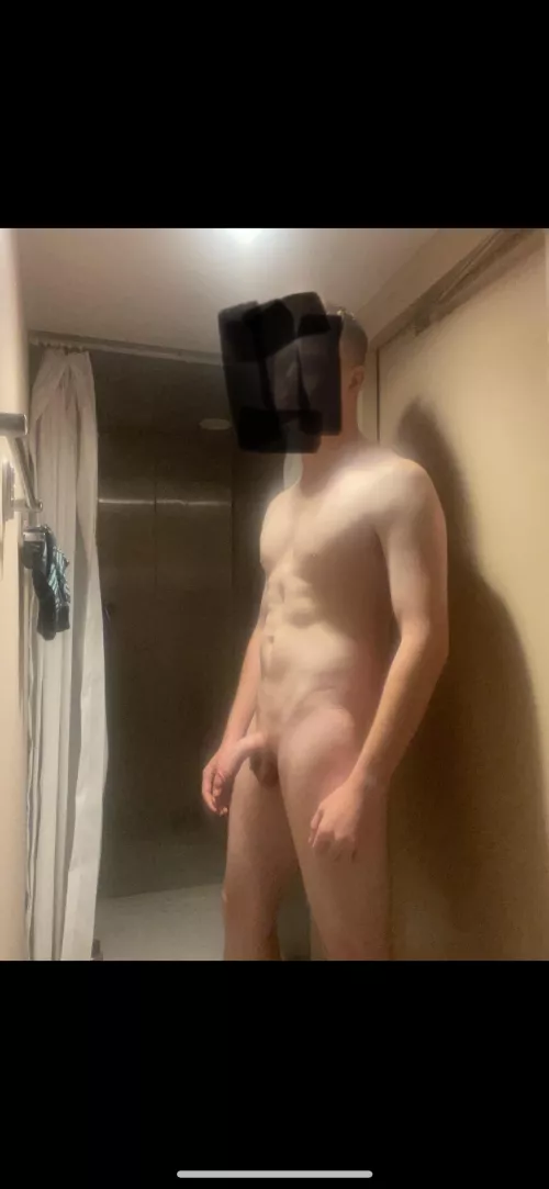 [M]I hope more men can appreciate themselves flaccid, as that is natural, and we’re overwhelming growers. We are handsome with our natural, non stimulated selves, and heck, our partners and admirers love it too.