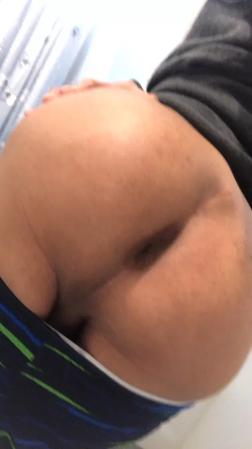 need me some tall masc white boy dick dms open