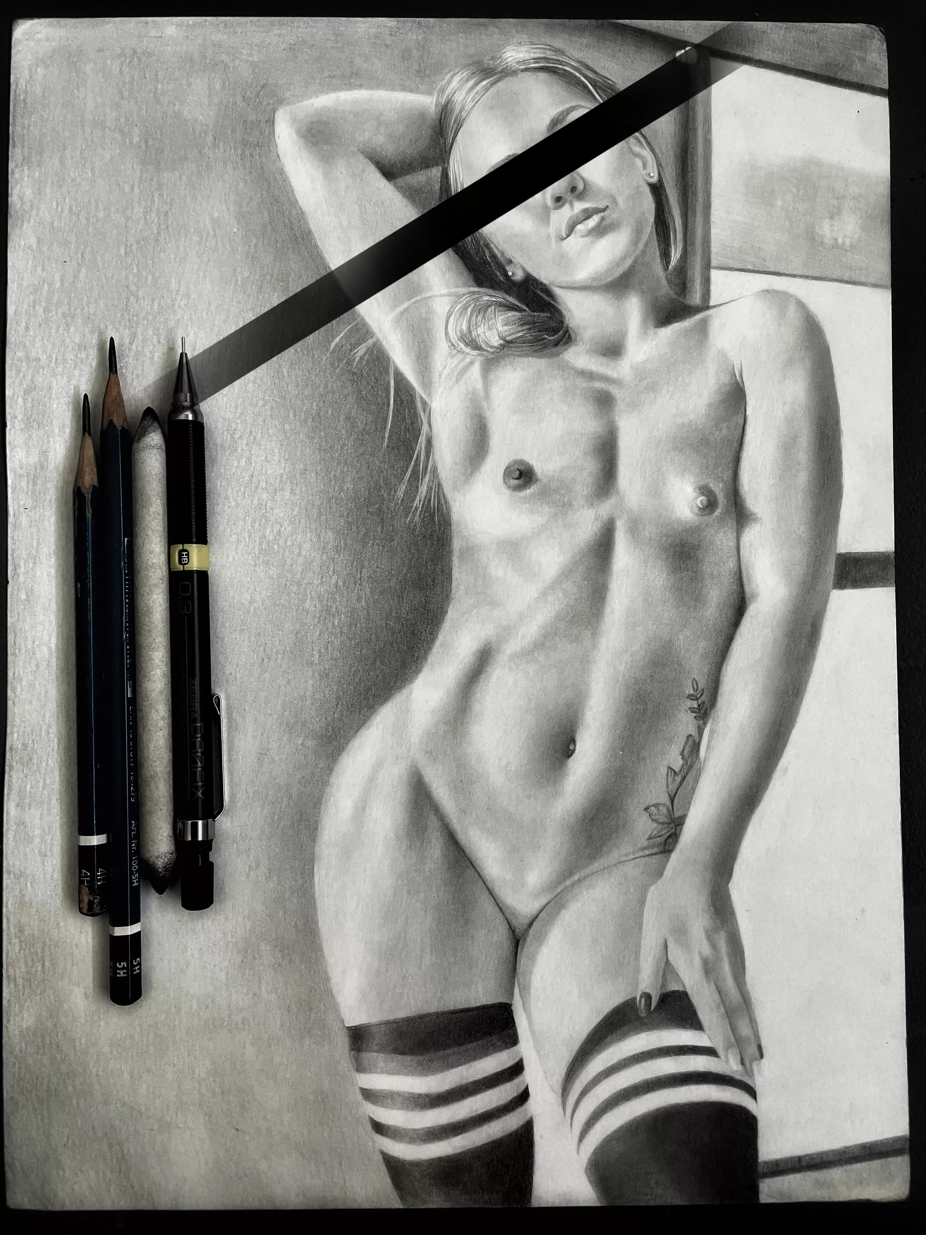 The model asked me to censor for here but I wanted to show this piece I just finished! Thanks for looking! 9” x 12” graphite on Bristol board The model asked me to censor for here but I wanted to show this piece I just finished! Thanks for looking! 9” x 12” graphite on Bristol board
