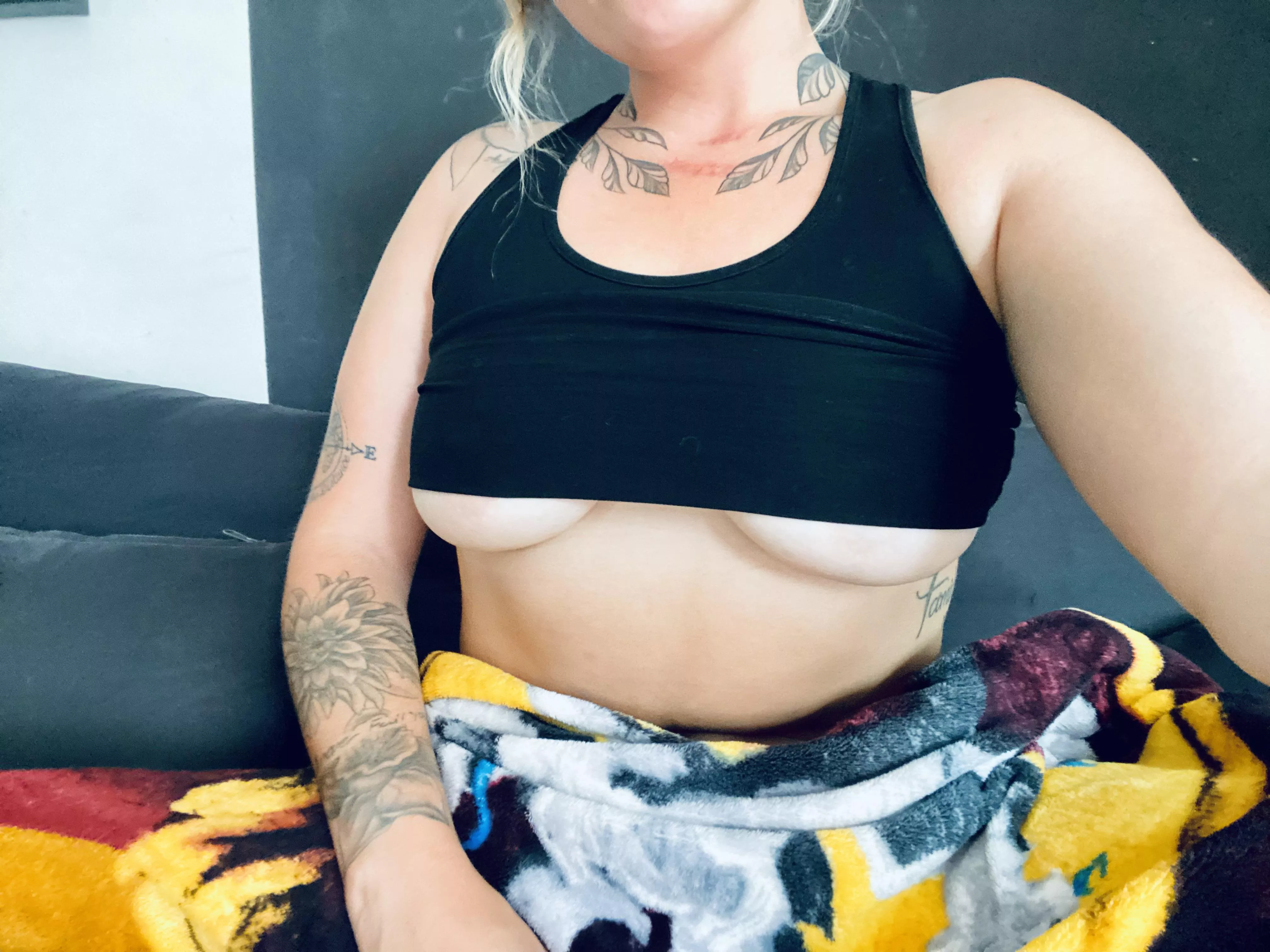 🖤