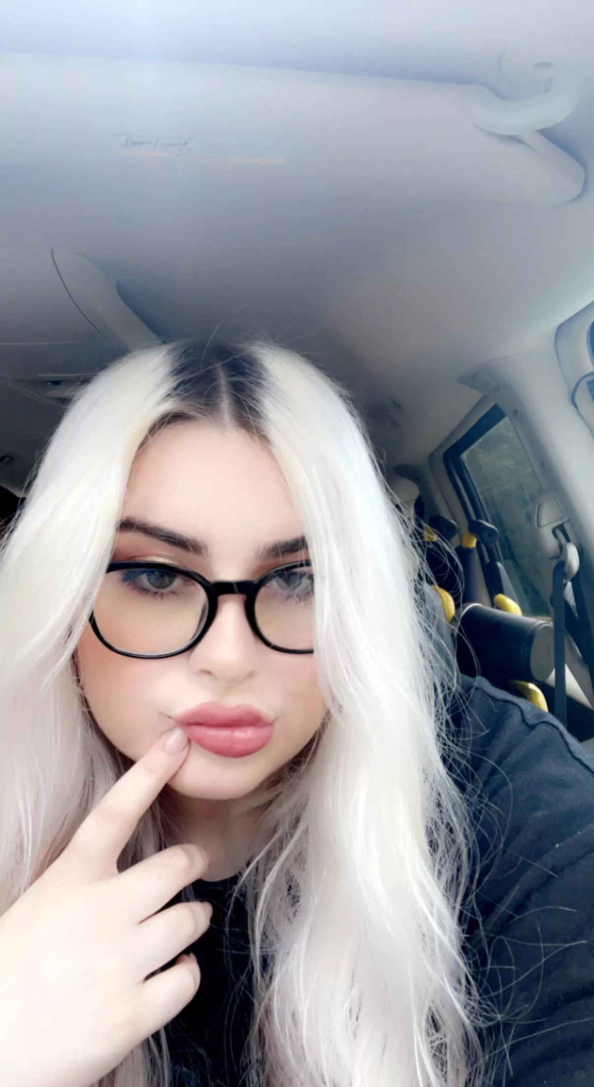 23f🥰