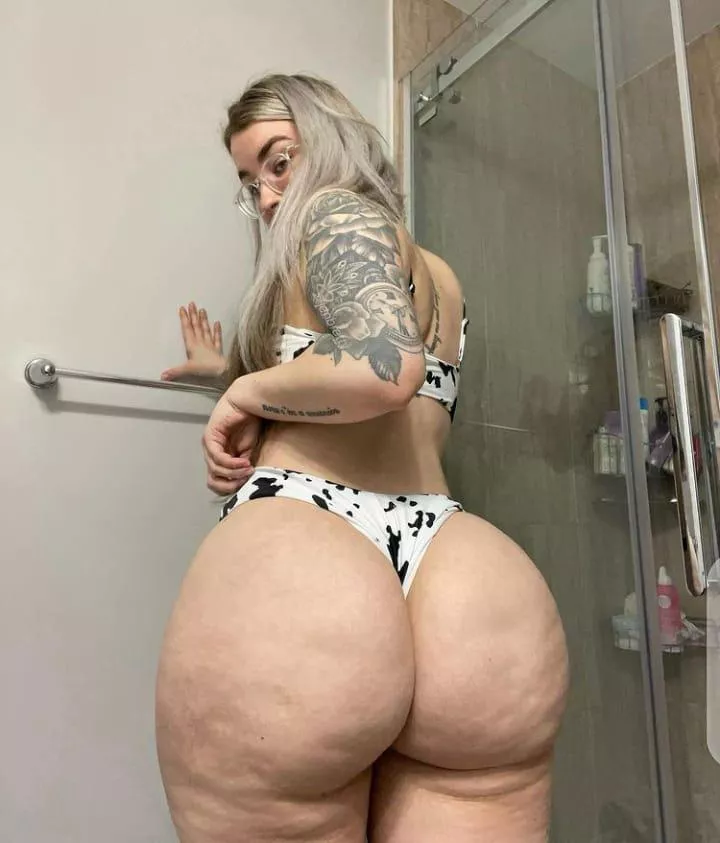 Do you like my fat ass👅🍌