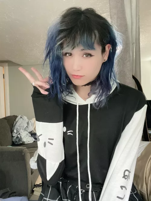 Dyed my hair again 💙