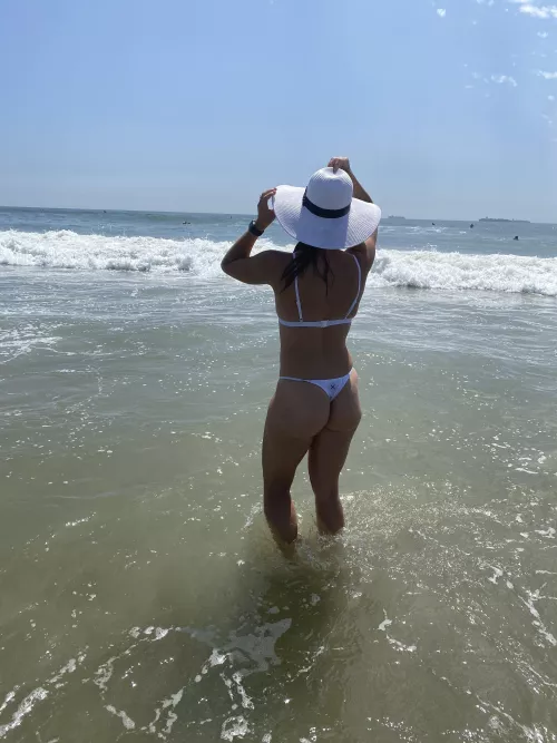 Floppy hat for the win