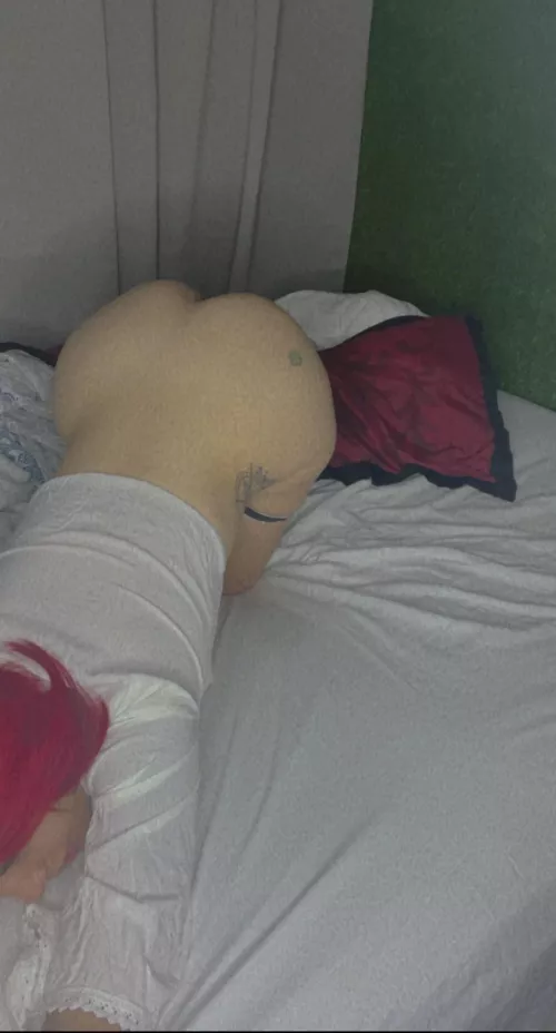 I need a man who will eat my pussy for hours