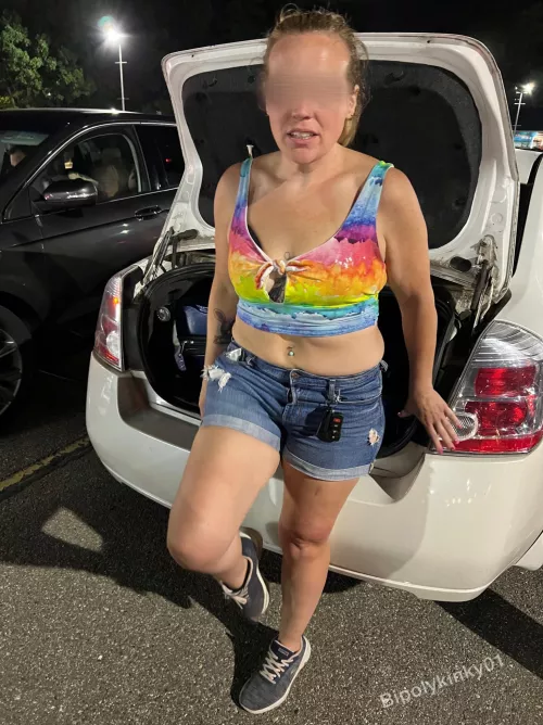 I’m bored waiting for the concert. Want me to blow you in the car?