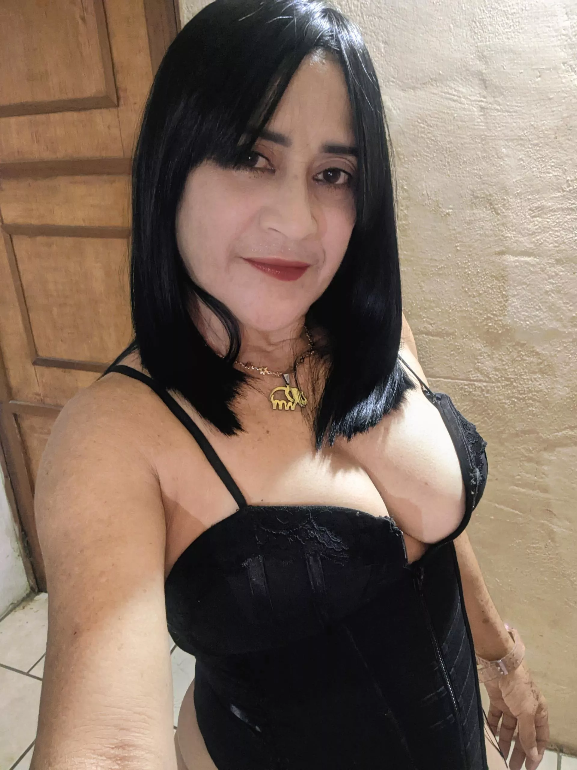 IT'S MY BIRTHDAY🎉 54F✨ [Selling] Sexting session 💦 VIDEOCALLS - Role play 😈 DickRate - Custom Content. Kik👉 Sashaht69 Snapchat 👉 Sashaht9
