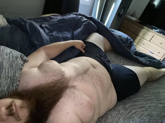 Just a bearded 6’3 320 lb dude here