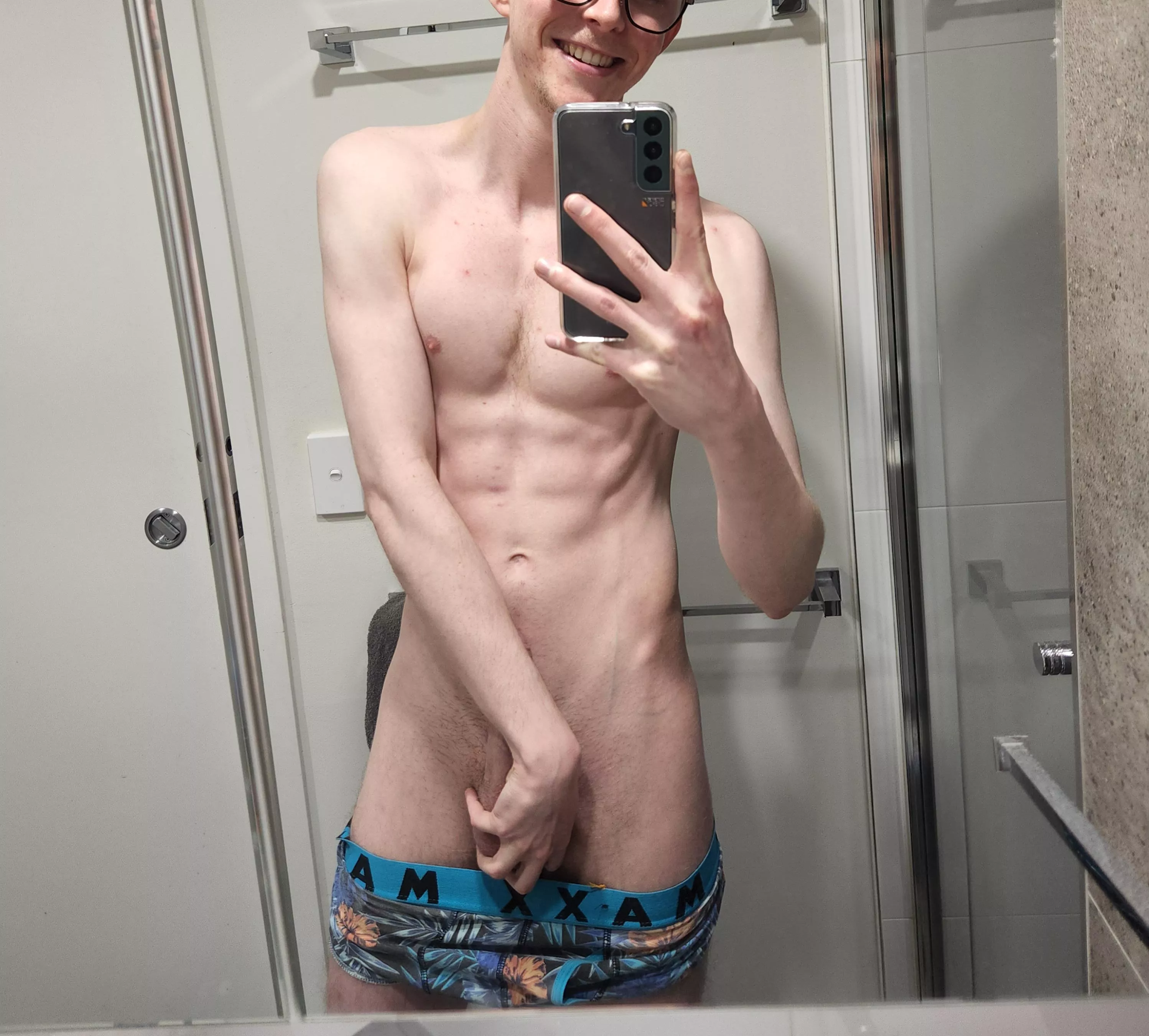 Nervous posting on here, should I move my arm? Nervous posting on here, should I move my arm?