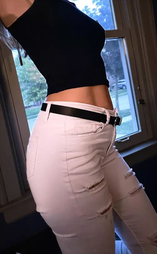 Yet another crop top day.