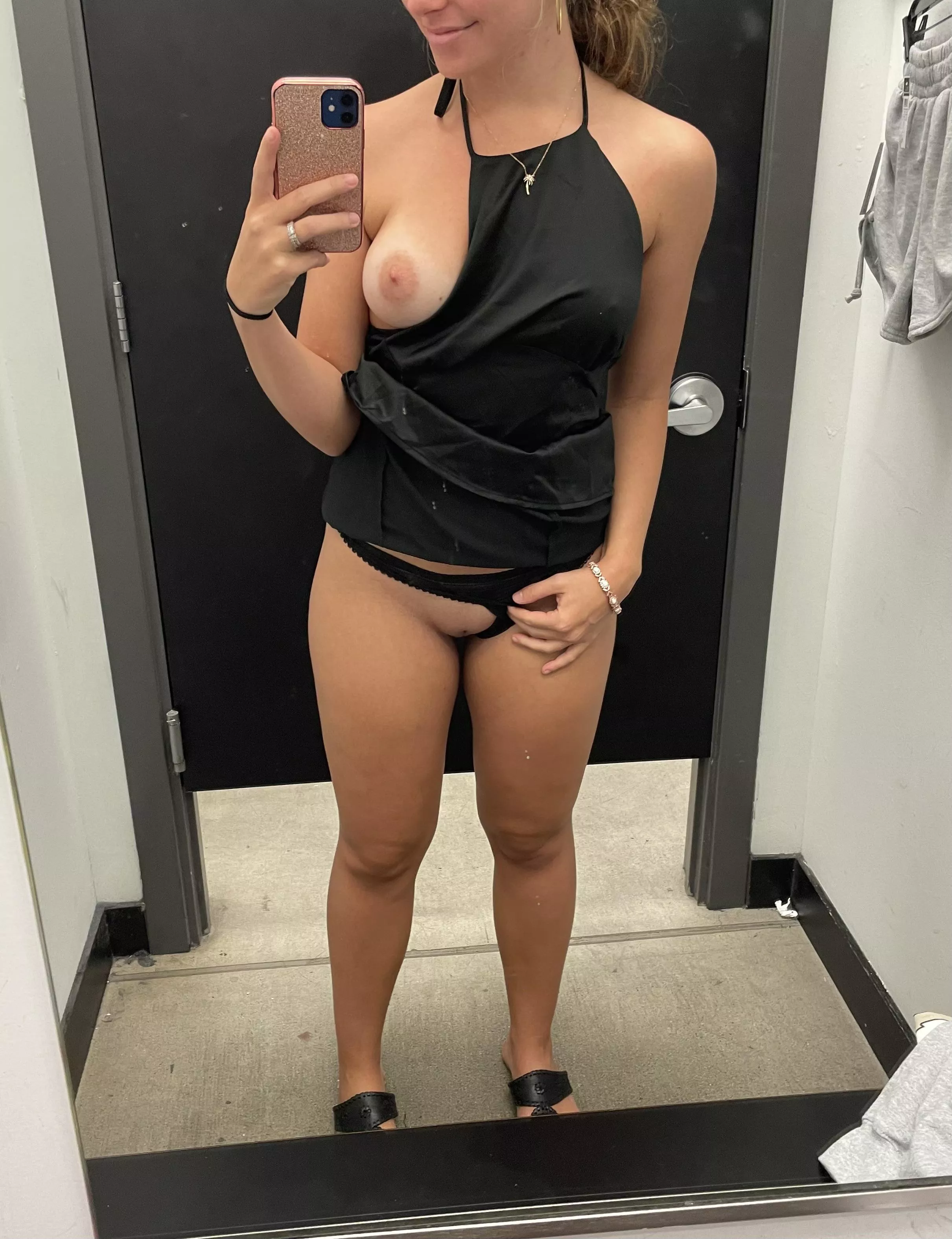 😜