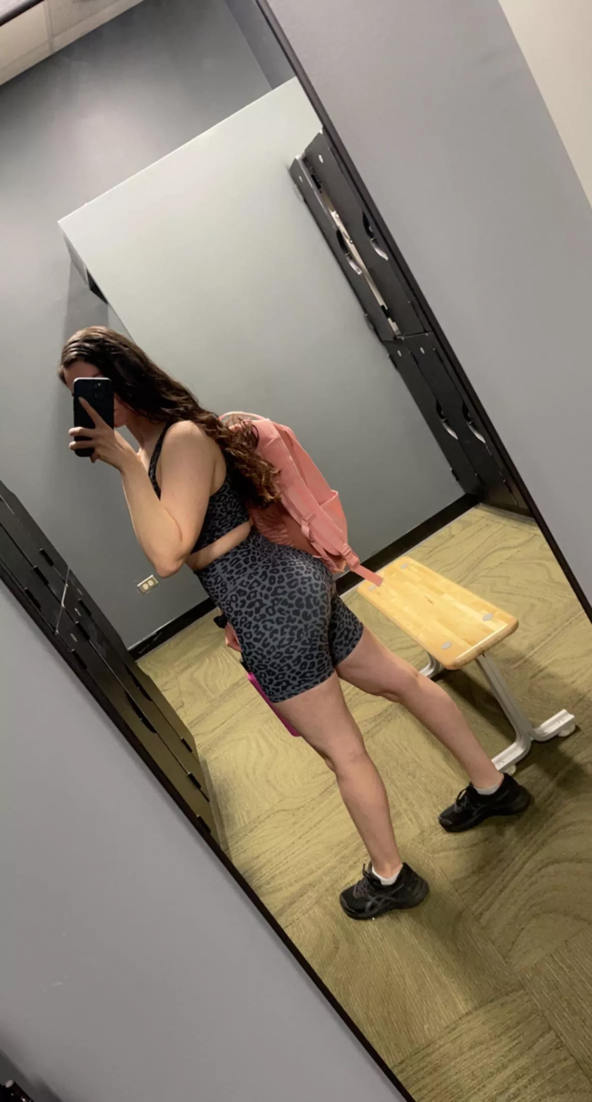23f